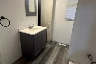 5651 Highland Ave, Saint Louis, MO 63112 - Photo 5