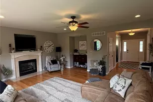 1128 Water View Ln, O'Fallon, MO 63366 - Photo 9