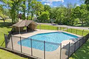 1 Buckingham Dr, Washington, MO 63090 - Photo 5