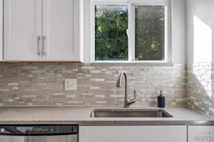 5238 Schollmeyer Ave, Saint Louis, MO 63109 - Photo 9