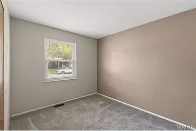 3305 Highgate Lane, Saint Charles, MO 63301 - Photo 11