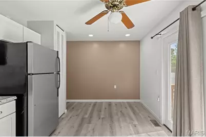 3305 Highgate Lane, Saint Charles, MO 63301 - Photo 9