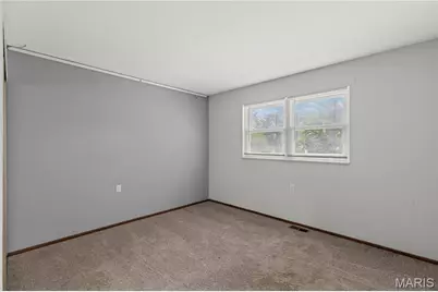 3305 Highgate Lane, Saint Charles, MO 63301 - Photo 13