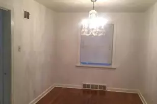 9266 Waldorf Dr, Bellefontaine Neighbors, MO 63137 - Photo 3