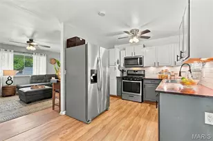 11935 Wooded Valley Ct, Maryland Heights, MO 63043 - Photo 5