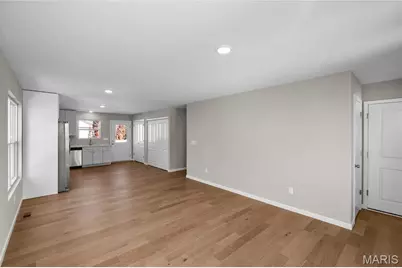 125 E Arlee Avenue, Saint Louis, MO 63125 - Photo 3