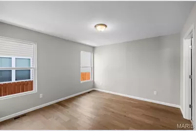 125 E Arlee Avenue, Saint Louis, MO 63125 - Photo 13