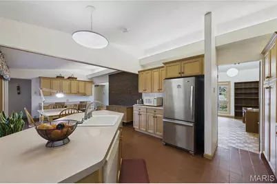1139 Indian Meadows Drive, Saint Louis, MO 63132 - Photo 7