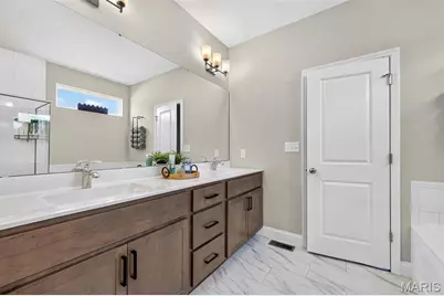 293 Laurens Spring Court, Lake Saint Louis, MO 63367 - Photo 25