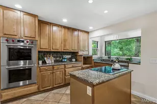 404 Gunnison Gorge Dr, Ballwin, MO 63011 - Photo 13
