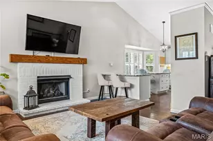 516 Oak Leaf Manor Ct, Ballwin, MO 63021 - Photo 7