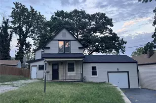 7149 Brompton Square, Maplewood, MO 63143 - Photo 1