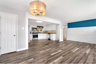 11105 Pine Forest Drive, Saint Louis, MO 63126 - Photo 11