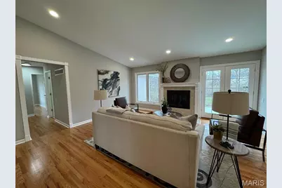 924 Fernview Drive, Creve Coeur, MO 63141 - Photo 9