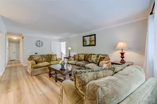 307 Twistedoak Ct, Ballwin, MO 63021 - Photo 7
