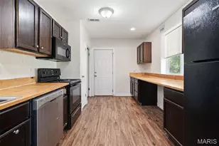 201 Wooster Dr, Saint Louis, MO 63135 - Photo 11