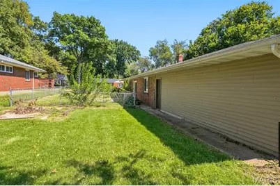 201 Wooster Drive, Saint Louis, MO 63135 - Photo 21
