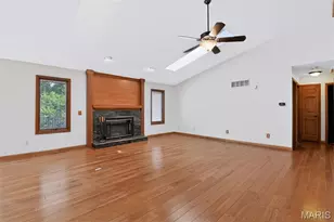 12 Meadow Crest Ct, Saint Charles, MO 63303 - Photo 5