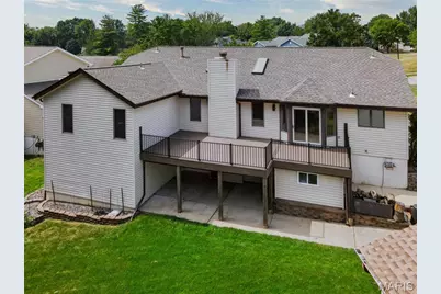 12 Meadow Crest Court, Saint Charles, MO 63303 - Photo 3
