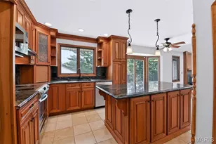 12 Meadow Crest Ct, Saint Charles, MO 63303 - Photo 15