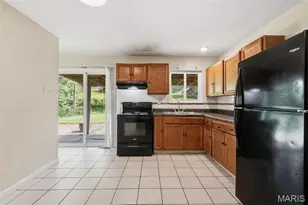 10616 Trask Dr, Saint Louis, MO 63136 - Photo 11