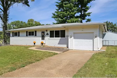 1395 Ensenada Drive, Florissant, MO 63031 - Photo 3