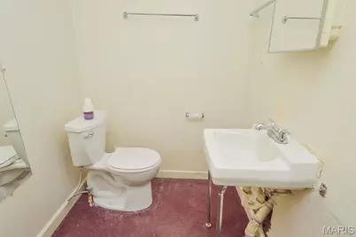 304 W Pitman Street, O'Fallon, MO 63366 - Photo 21