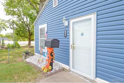 304 W Pitman Street, O'Fallon, MO 63366 - Photo 3