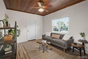 9916 Coventry Ln, Saint Louis, MO 63123 - Photo 17