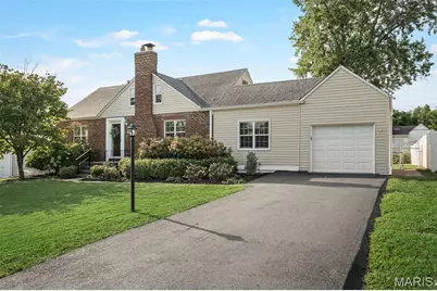 9916 Coventry Lane, Saint Louis, MO 63123 - Photo 3