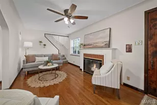 9916 Coventry Ln, Saint Louis, MO 63123 - Photo 7
