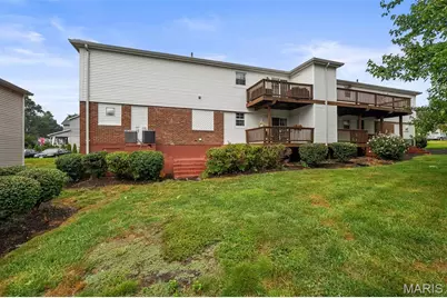 9172 Eager Road, Brentwood, MO 63144 - Photo 29