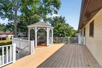 3943 Camelot Estates Court, Saint Louis, MO 63129 - Photo 49