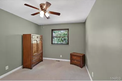 3943 Camelot Estates Court, Saint Louis, MO 63129 - Photo 19