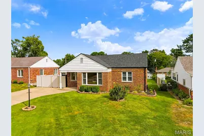 7351 S Yorkshire Drive, Affton, MO 63123 - Photo 3