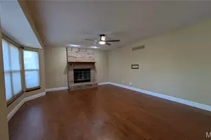 809 Barklage Ct, Saint Peters, MO 63376 - Photo 17