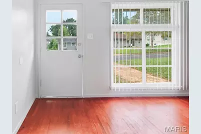 323 Crawford Road, Unincorporated, MO 63137 - Photo 11