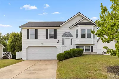 991 Sunset Farms Court, Saint Charles, MO 63304 - Photo 1