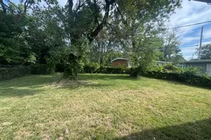 8351 Graybirch Dr, Berkeley, MO 63134 - Photo 15