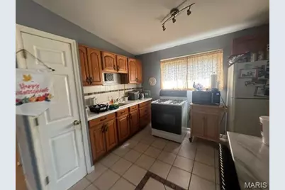 8351 Graybirch Drive, Berkeley, MO 63134 - Photo 3