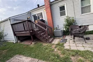 10300 St Joan Ln, Saint Ann, MO 63074 - Photo 11