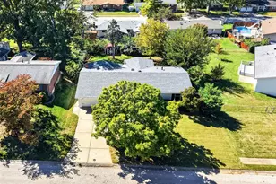 2913 Cypress Dr, Saint Charles, MO 63301 - Photo 43