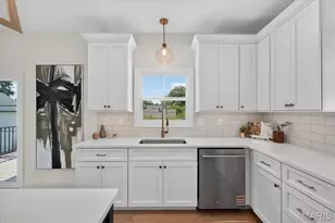 923 Poinsetta Ln, Kirkwood, MO 63122 - Photo 25
