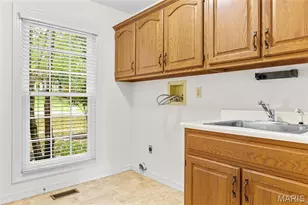 612 Roundstone Dr, Weldon Spring, MO 63304 - Photo 19