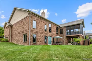 320 Wythe House Ct, Creve Coeur, MO 63141 - Photo 3