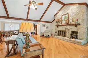 2260 Ridgley Woods Dr, Chesterfield, MO 63005 - Photo 7