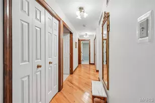 2260 Ridgley Woods Dr, Chesterfield, MO 63005 - Photo 17