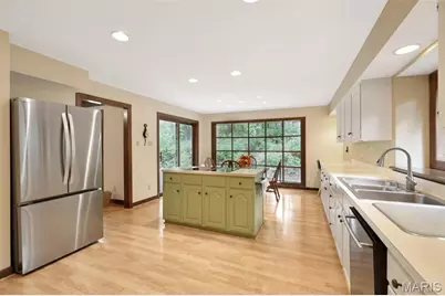 2260 Ridgley Woods Drive, Chesterfield, MO 63005 - Photo 13