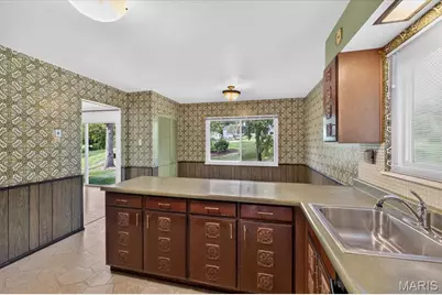 12109 Lake Constance Drive, Saint Louis, MO 63146 - Photo 25