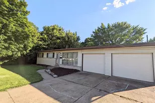 990 Florland Dr, Florissant, MO 63031 - Photo 1